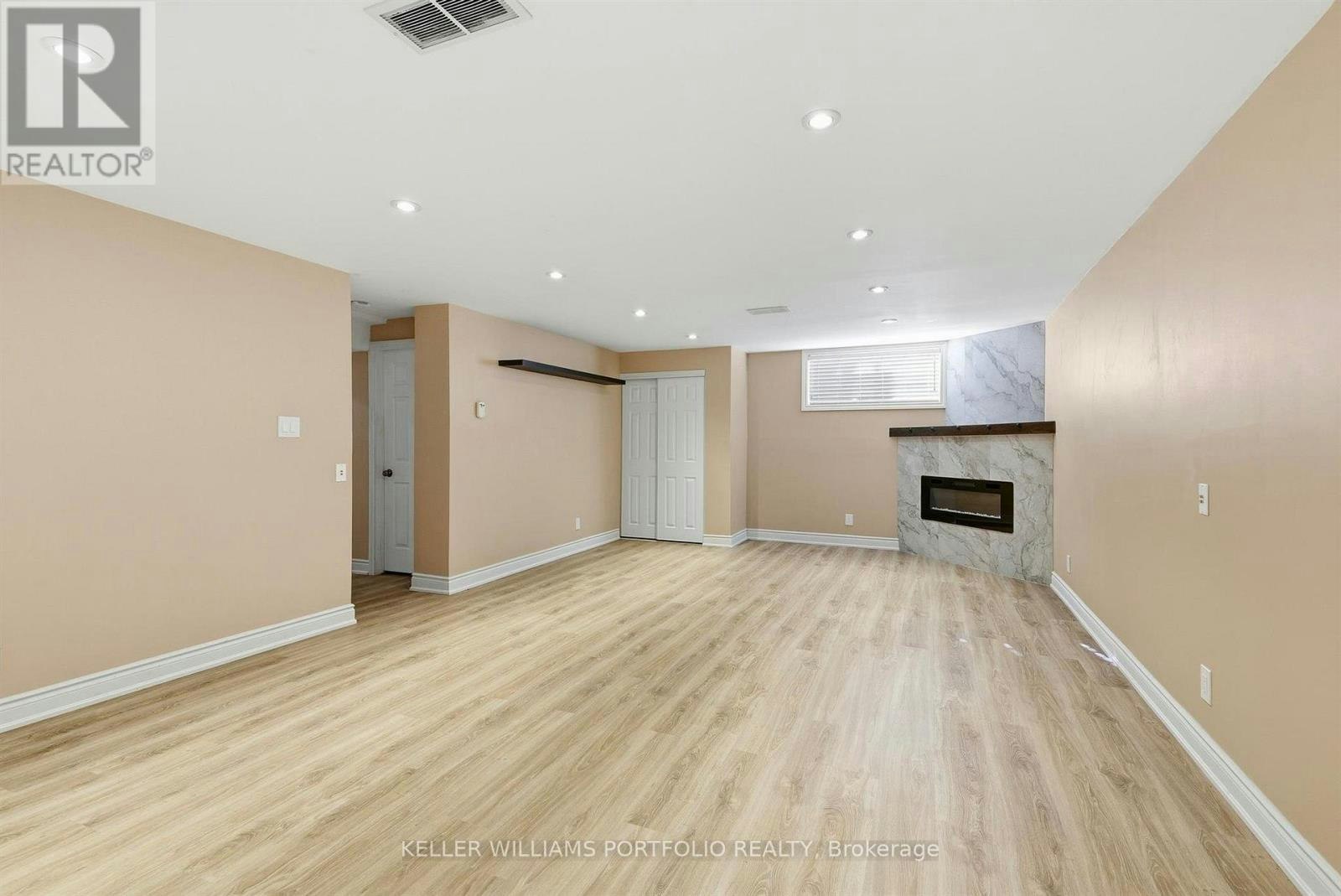 124 Wincott Drive, Toronto, ON, M9R 2P6 - 31
