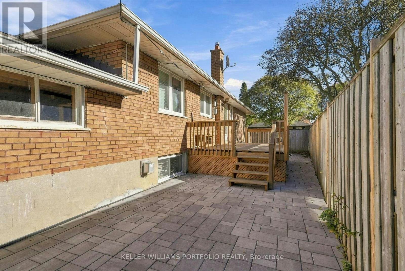 124 Wincott Drive, Toronto, ON, M9R 2P6 - 44