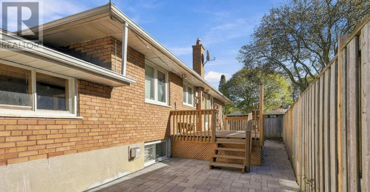 124 Wincott Drive, Toronto, ON, M9R 2P6 - 44