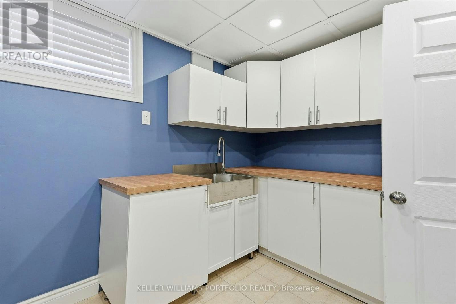 124 Wincott Drive, Toronto, ON, M9R 2P6 - 39