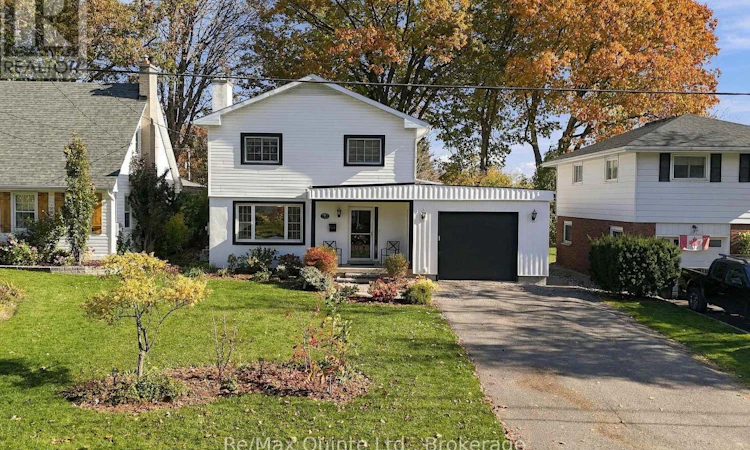7 Southwood Crescent