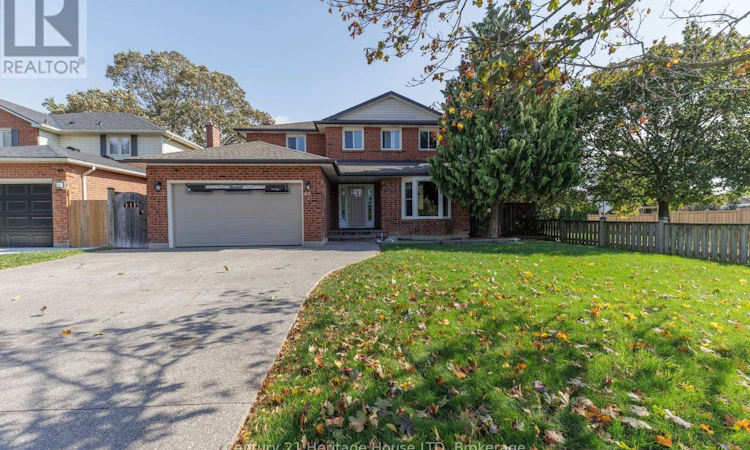 40 Strada Boulevard