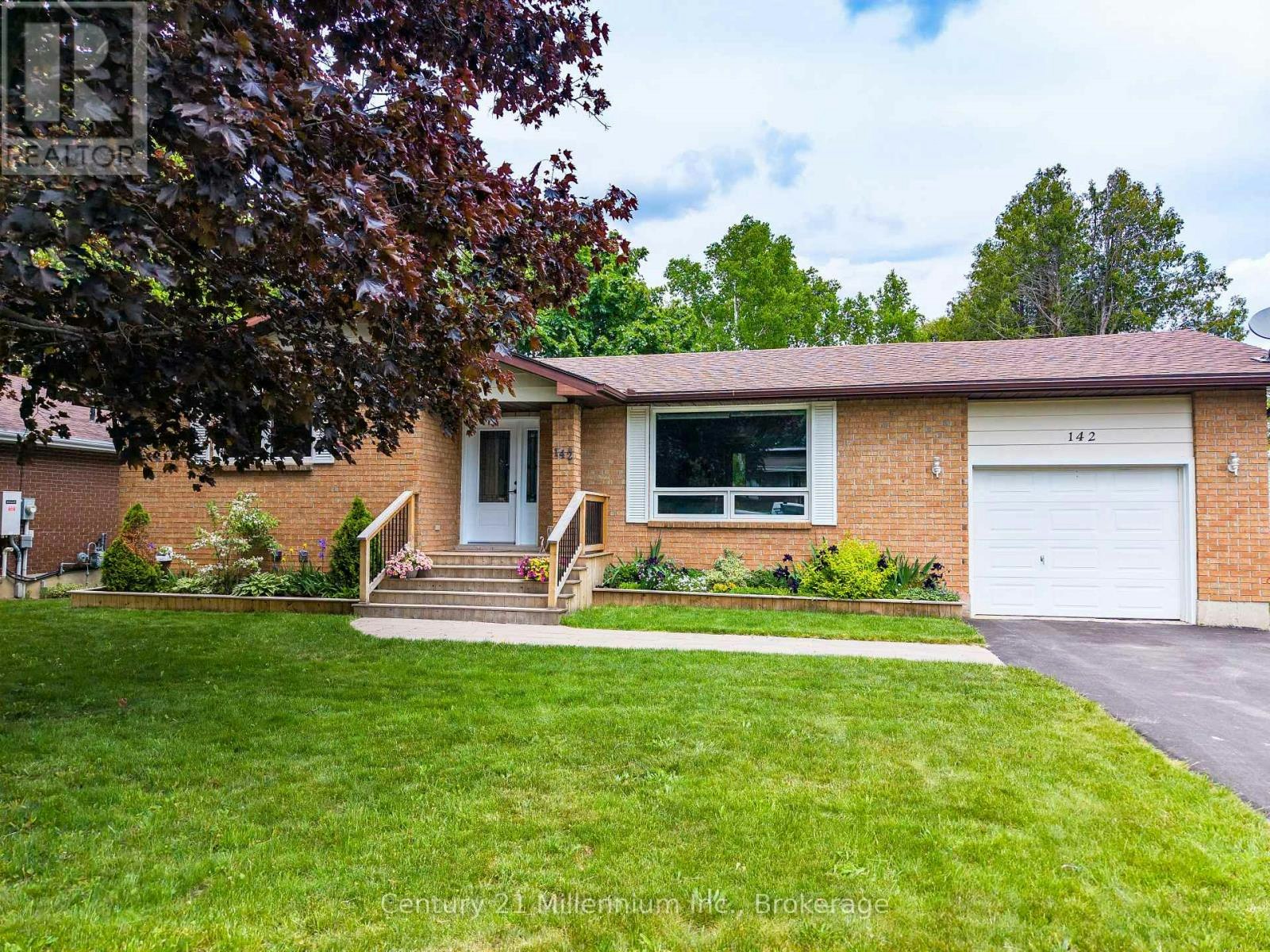 142 Arthur Street E, Blue Mountains, ON, N0H 2P0