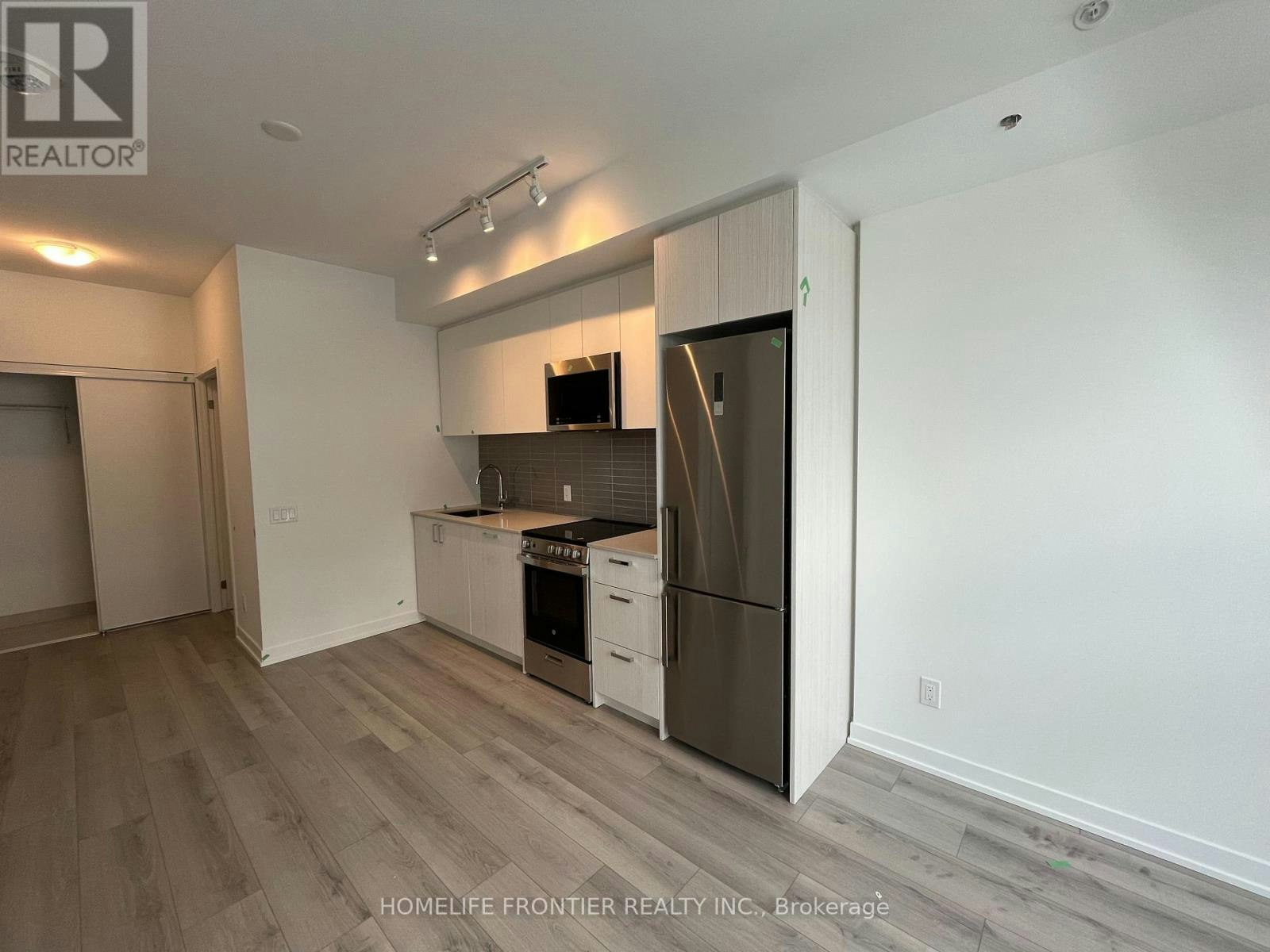 513-1787 St. Clair Avenue N, Toronto, ON, M6N 1J6 - 4
