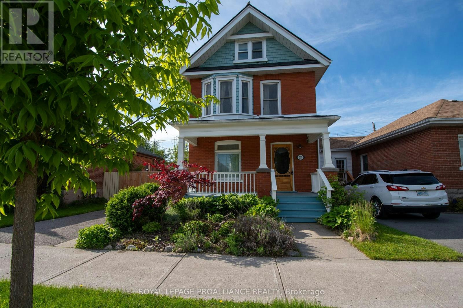 237 Prince Street, Peterborough, ON, K9J 2A6 - 2