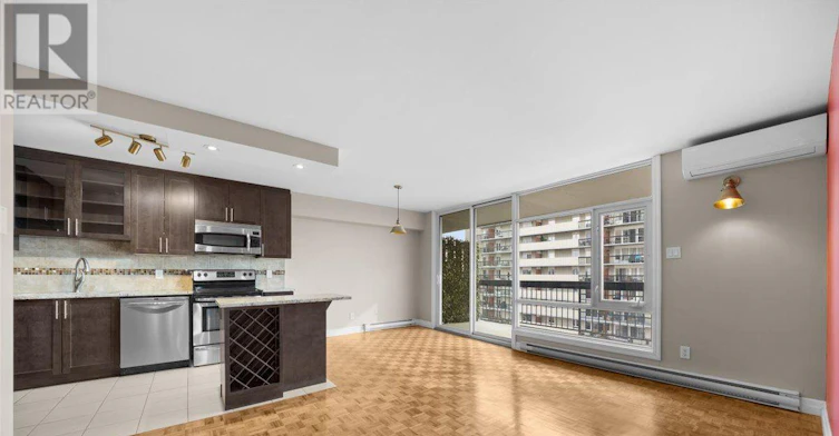 1202-158 Mcarthur Avenue, Ottawa, ON, K1L 8C9 - 12