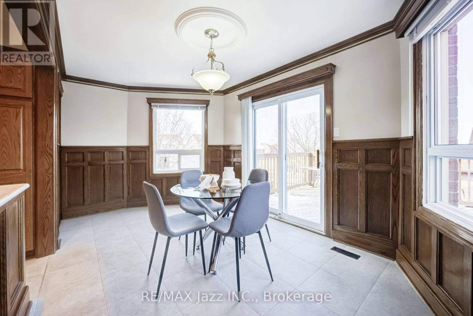 2 Coomer Crescent, Ajax, ON, L1T 3B6 - 21
