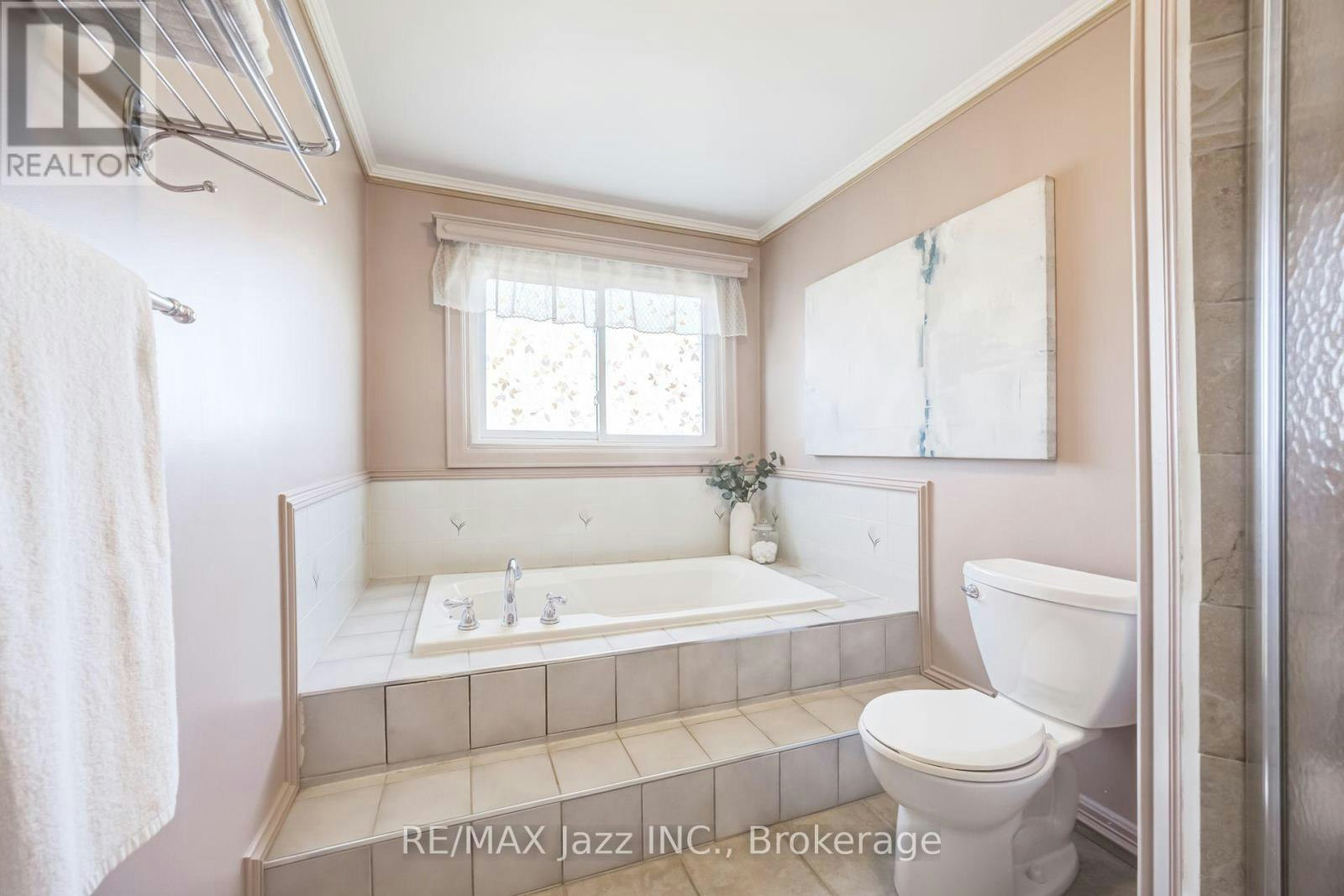 2 Coomer Crescent, Ajax, ON, L1T 3B6 - 31