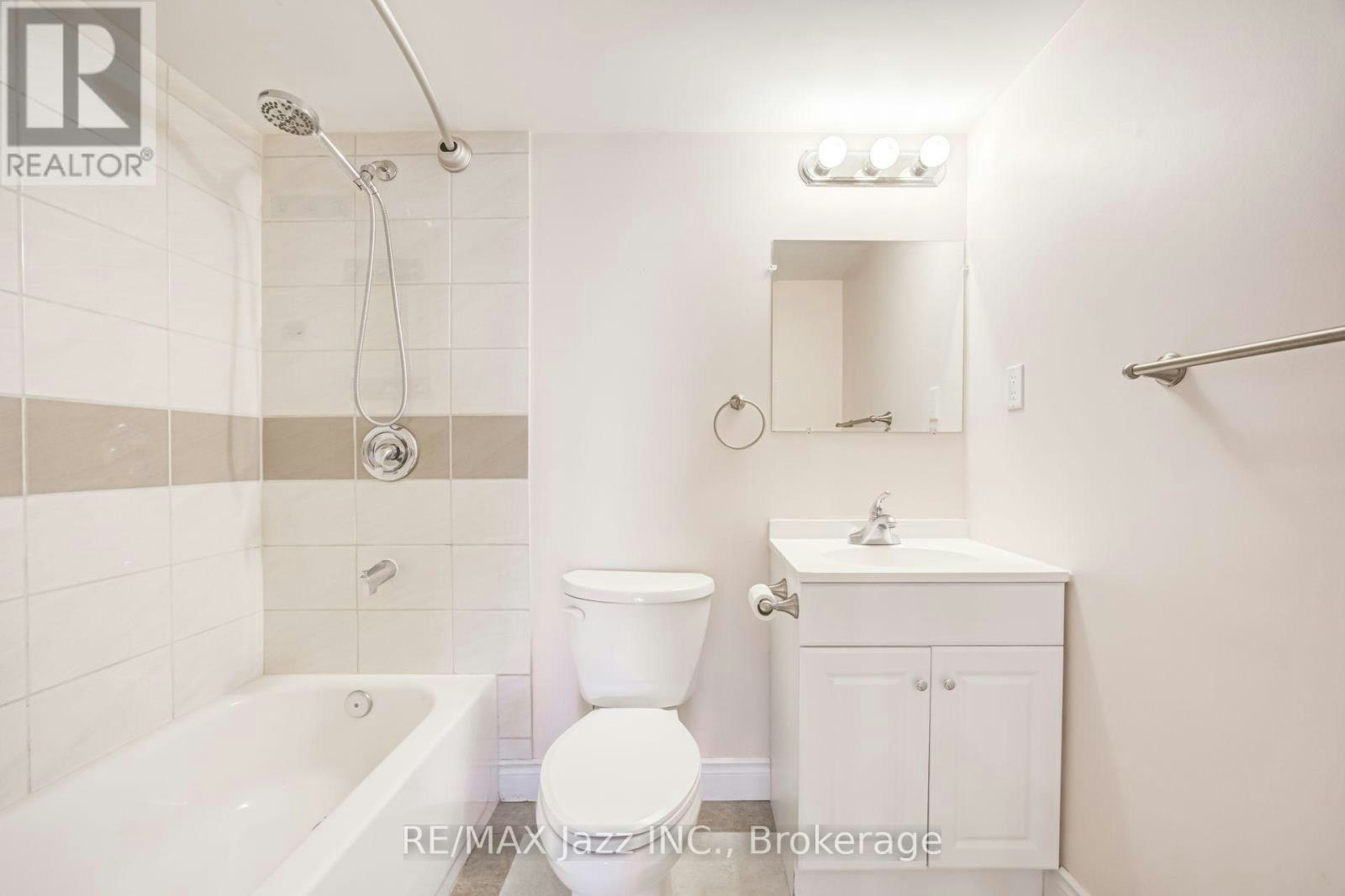 2 Coomer Crescent, Ajax, ON, L1T 3B6 - 40