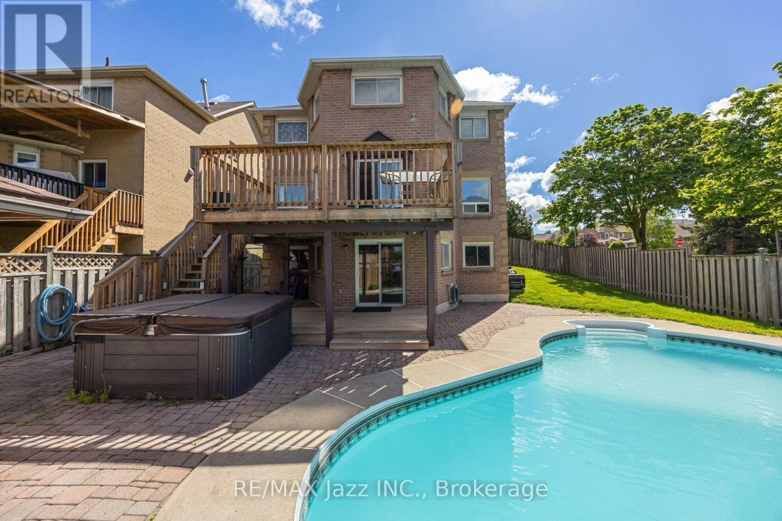 2 Coomer Crescent, Ajax, ON, L1T 3B6 - 6