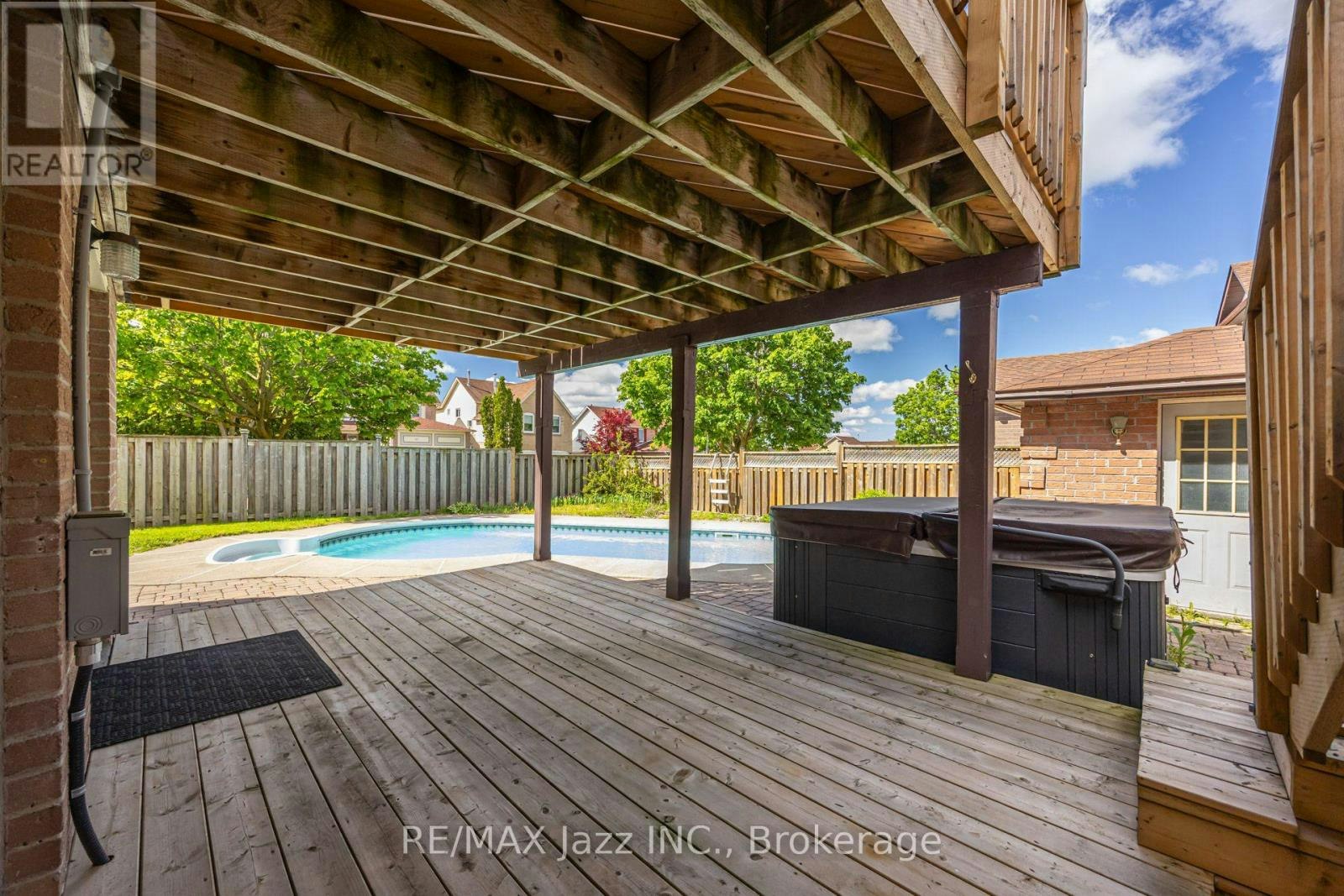 2 Coomer Crescent, Ajax, ON, L1T 3B6 - 9