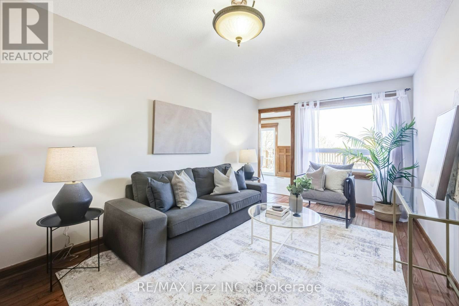 2 Coomer Crescent, Ajax, ON, L1T 3B6 - 23