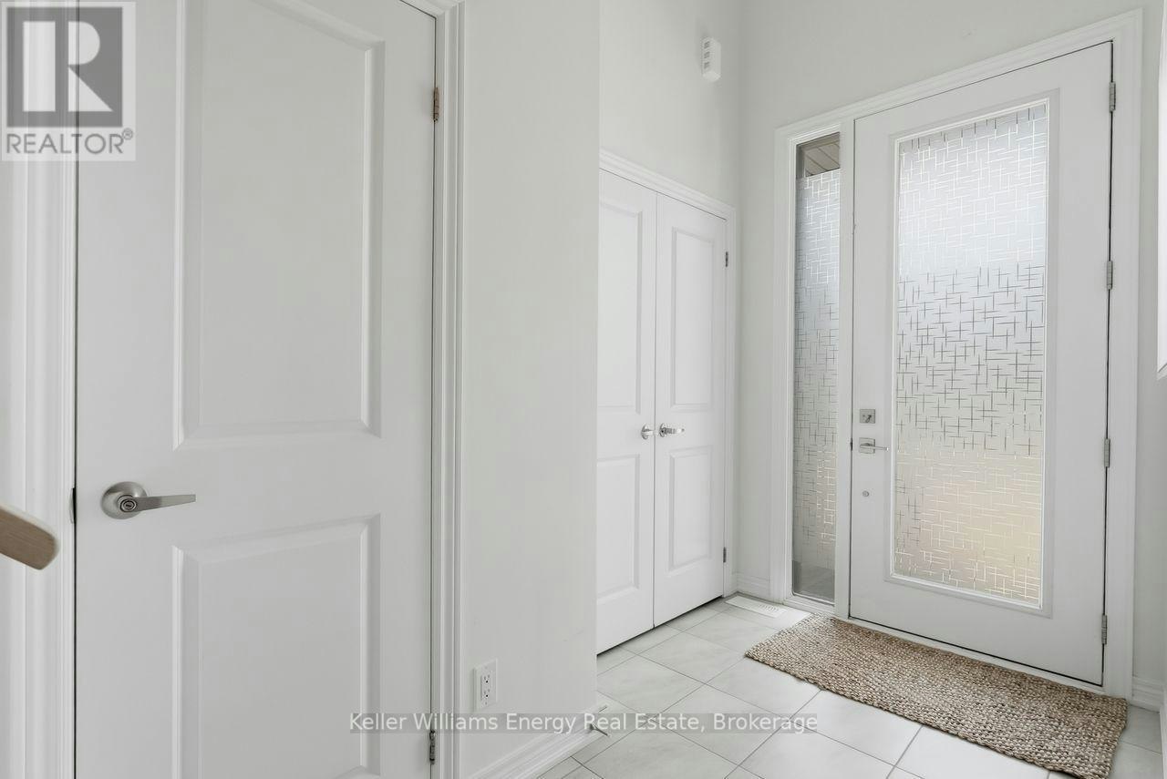 2013 Verne Bowen Street, Oshawa, ON, L1L 0S1 - 4