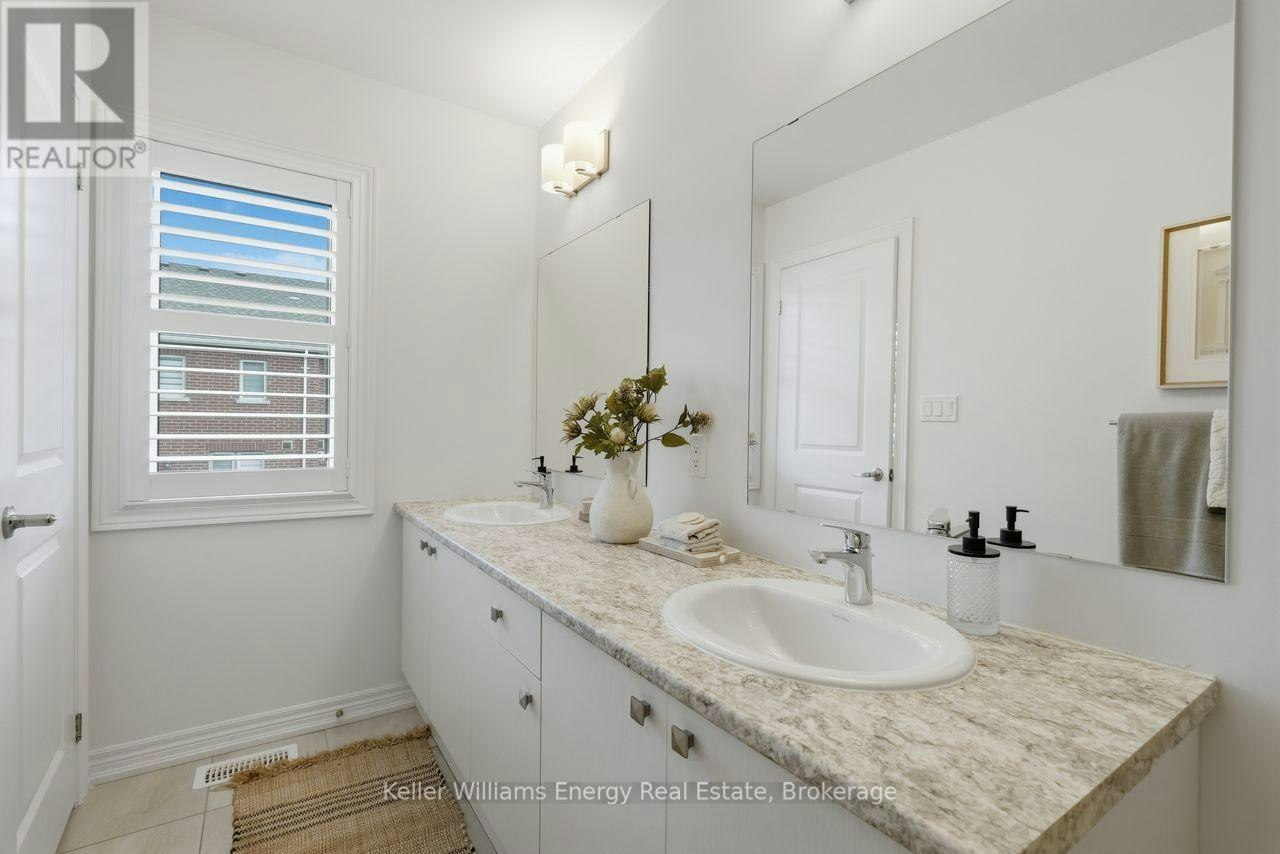 2013 Verne Bowen Street, Oshawa, ON, L1L 0S1 - 29