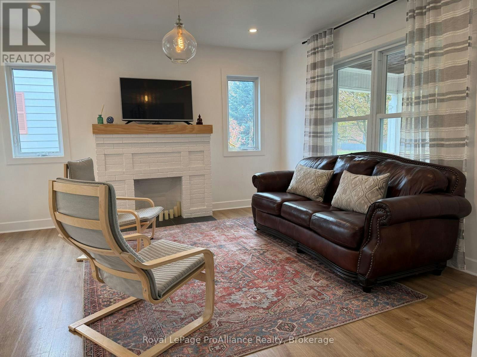 327 Bleecker Avenue, Belleville, ON, K8N 3V3 - 6