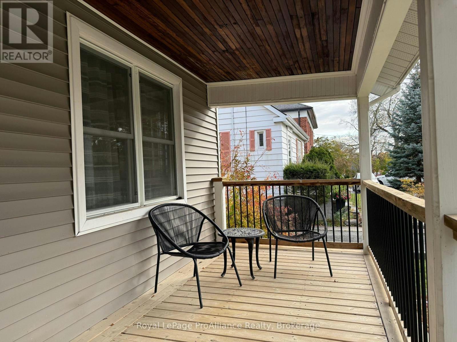 327 Bleecker Avenue, Belleville, ON, K8N 3V3 - 2