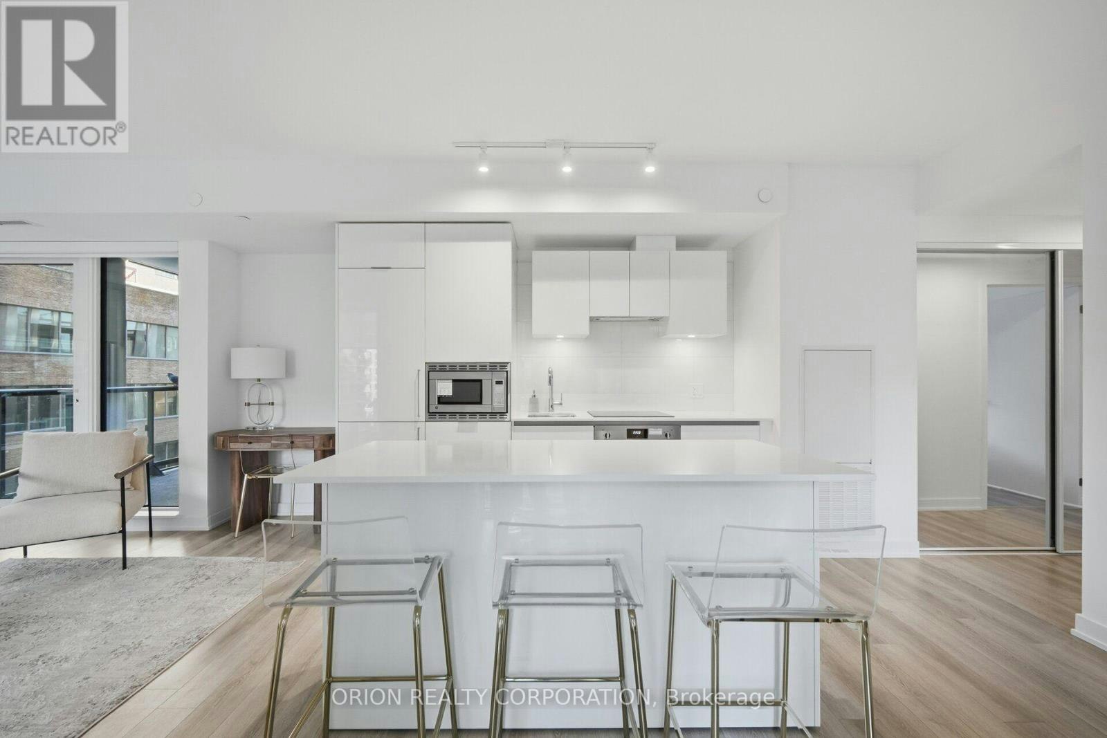 420-121 St Patrick Street, Toronto, ON, M5T 0B8 - 8