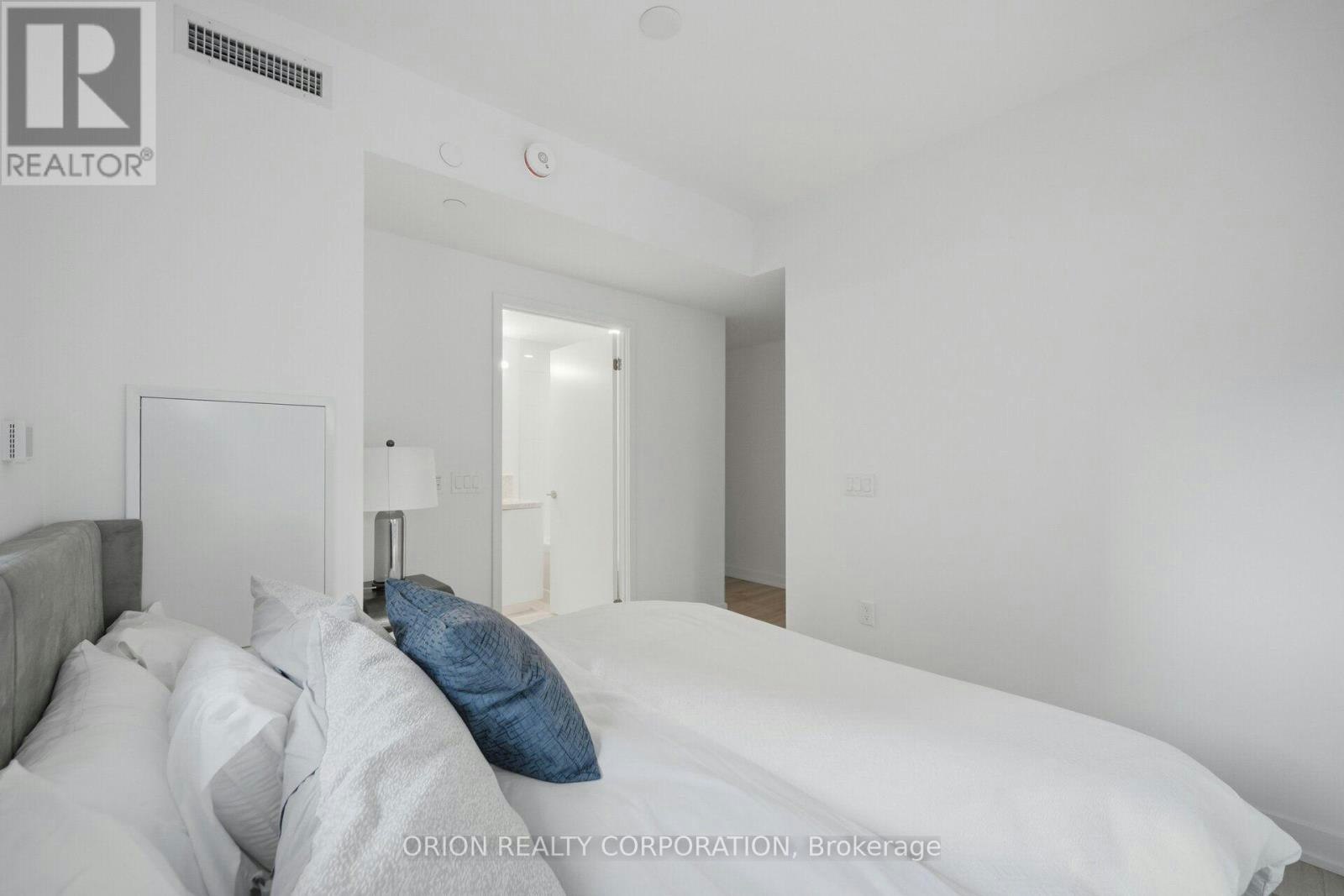 420-121 St Patrick Street, Toronto, ON, M5T 0B8 - 21