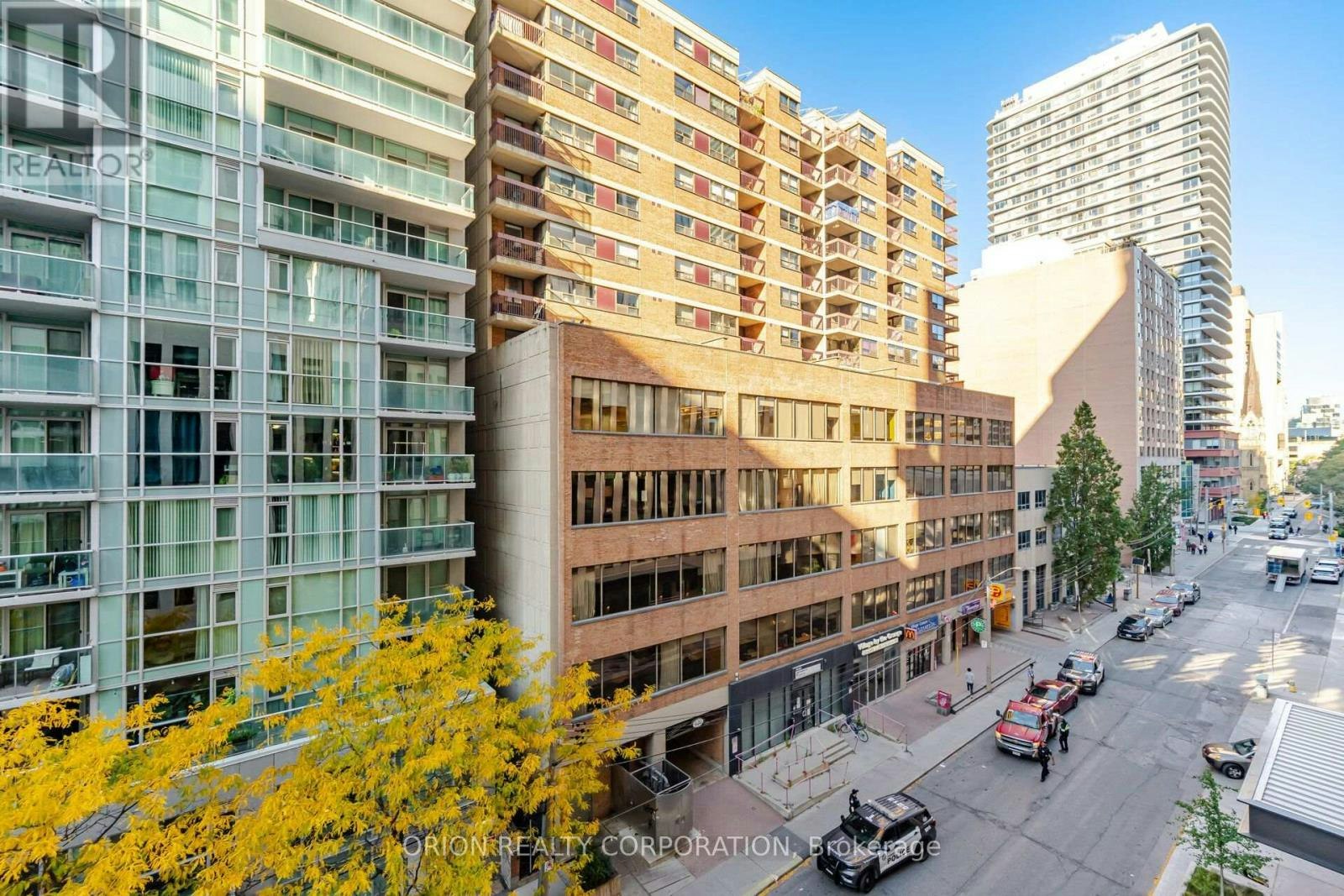 420-121 St Patrick Street, Toronto, ON, M5T 0B8 - 33