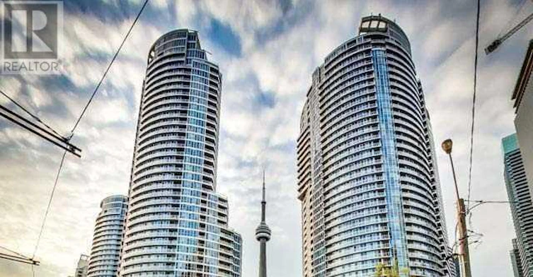 2702-8 York Street, Toronto, ON, M5J 2Y2