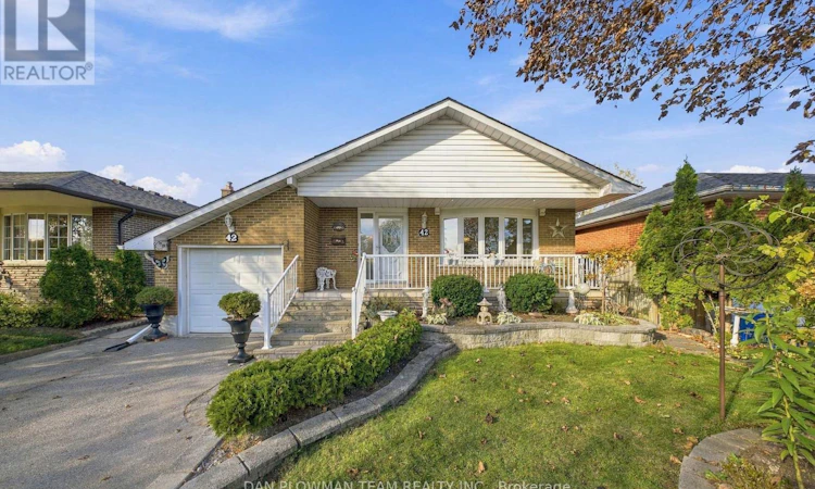 42 Seneca Avenue