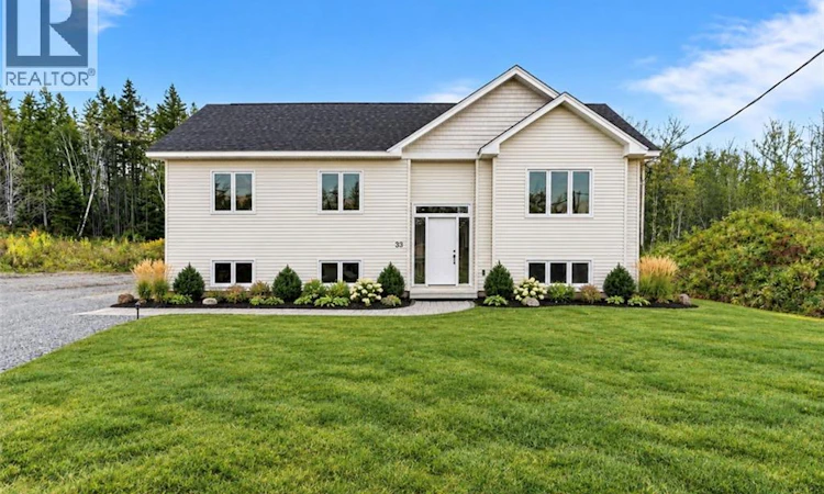 33 Denis Avenue