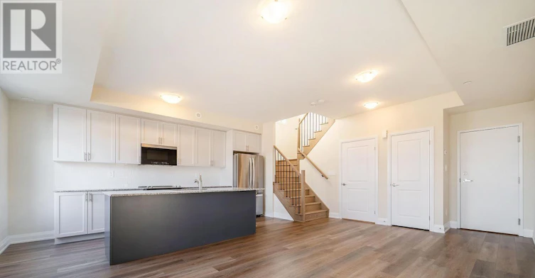 122-1577 Rose Way, Milton, ON, L9E 1N4 - 3