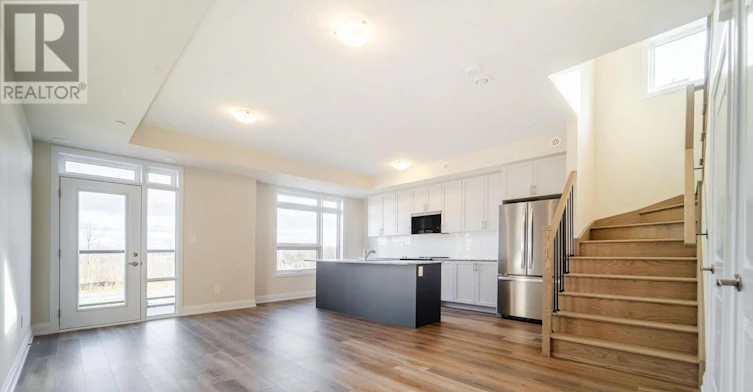 122-1577 Rose Way, Milton, ON, L9E 1N4 - 2