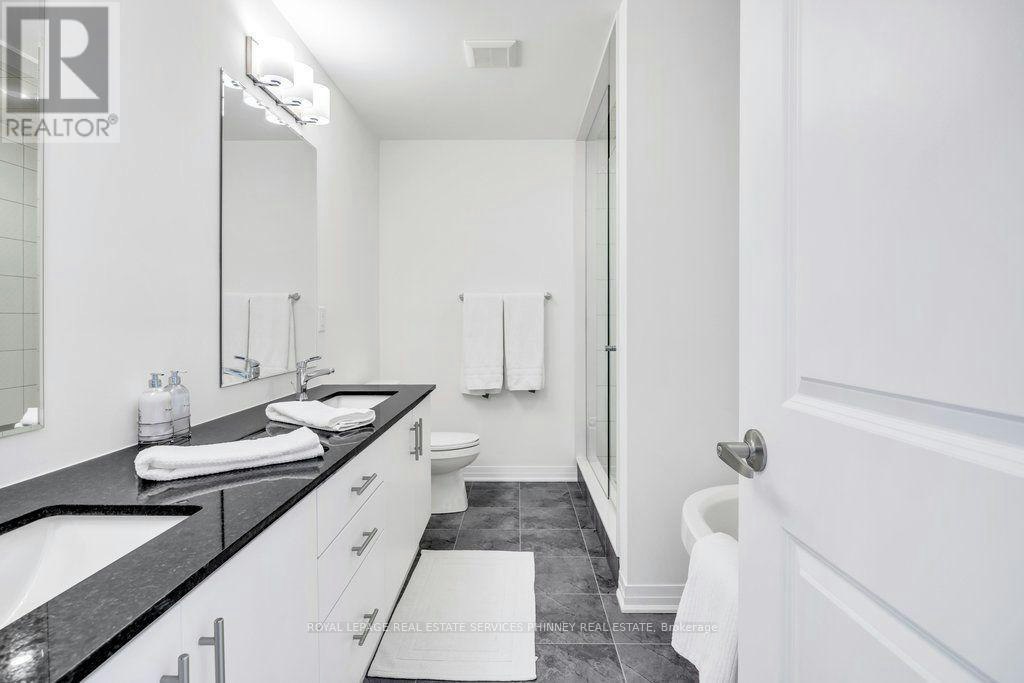 9 Crown Gate, Oakville, ON, L6M 0W8 - 32