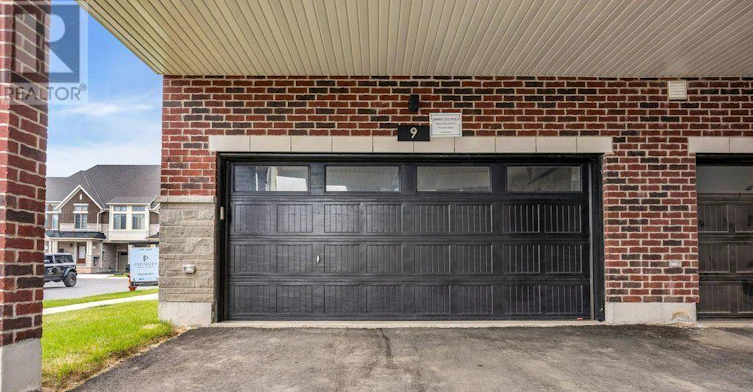 9 Crown Gate, Oakville, ON, L6M 0W8 - 38