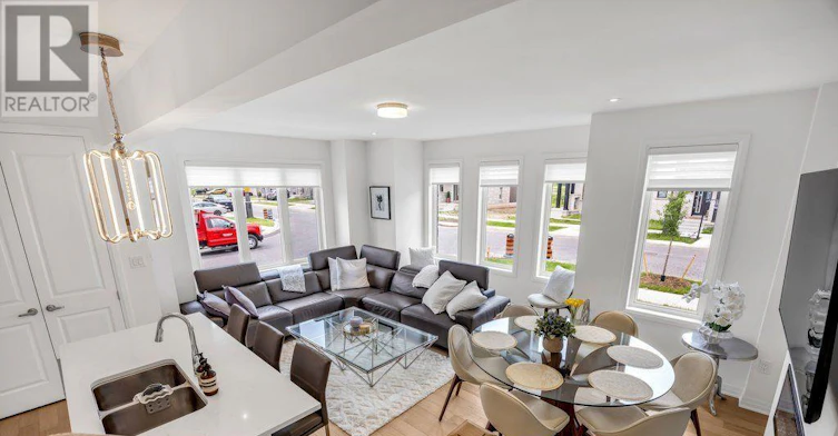 9 Crown Gate, Oakville, ON, L6M 0W8 - 11