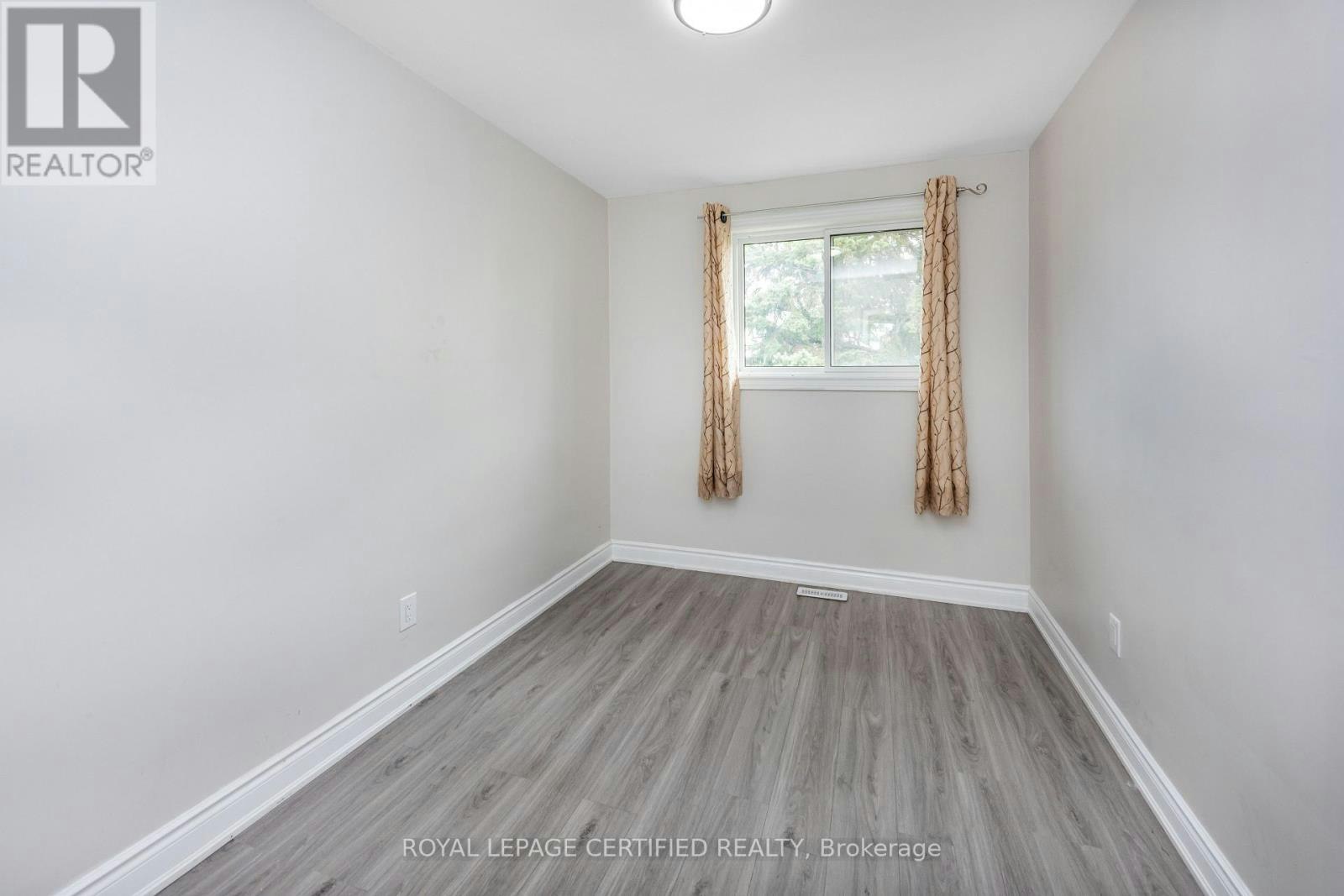55 Pearldale Avenue, Toronto, ON, M9L 2H2 - 16