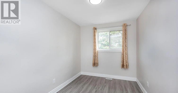55 Pearldale Avenue, Toronto, ON, M9L 2H2 - 16