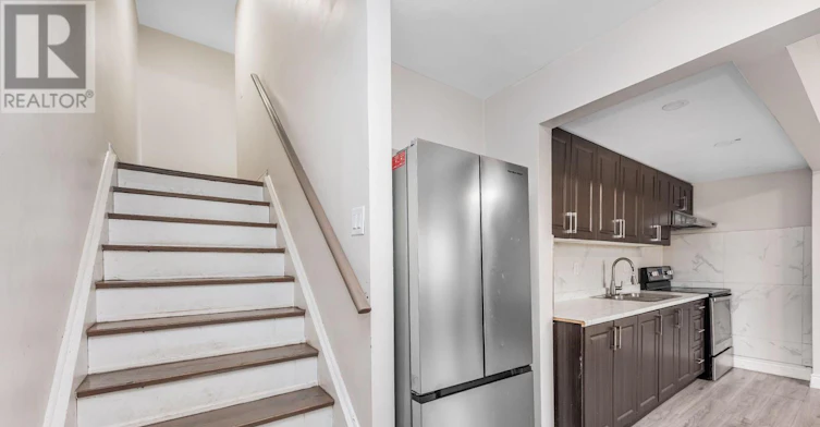 55 Pearldale Avenue, Toronto, ON, M9L 2H2 - 13