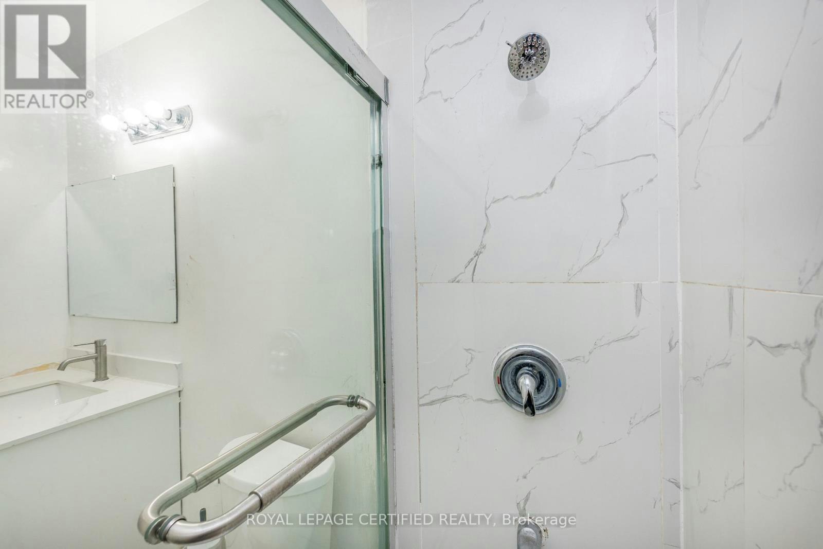 55 Pearldale Avenue, Toronto, ON, M9L 2H2 - 23
