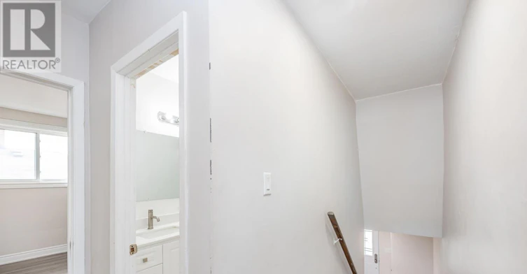 55 Pearldale Avenue, Toronto, ON, M9L 2H2 - 24