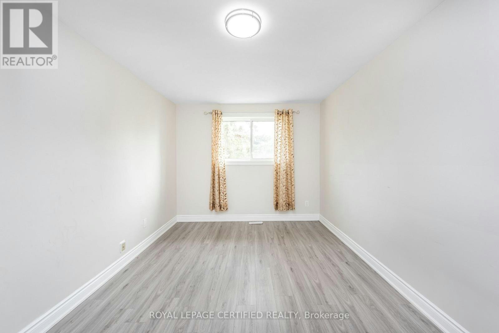 55 Pearldale Avenue, Toronto, ON, M9L 2H2 - 5