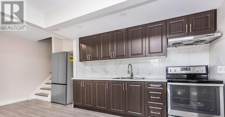 55 Pearldale Avenue, Toronto, ON, M9L 2H2 - 12