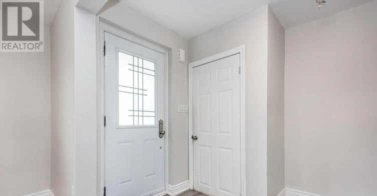 55 Pearldale Avenue, Toronto, ON, M9L 2H2 - 6