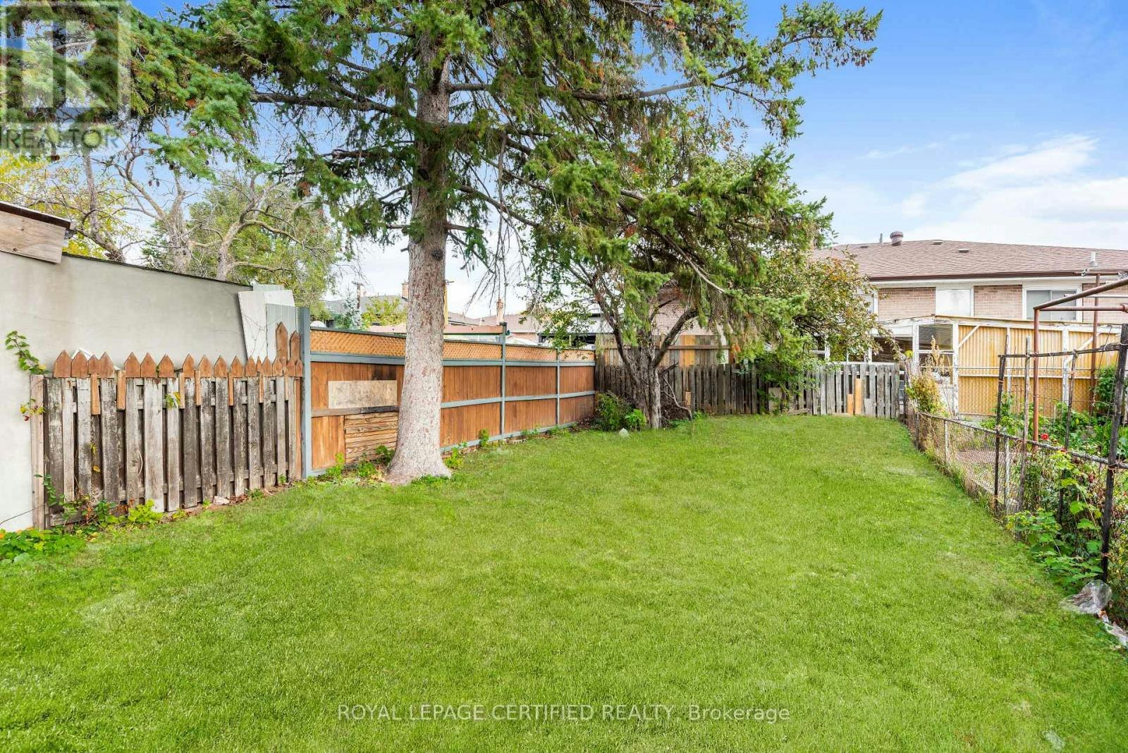 55 Pearldale Avenue, Toronto, ON, M9L 2H2 - 33