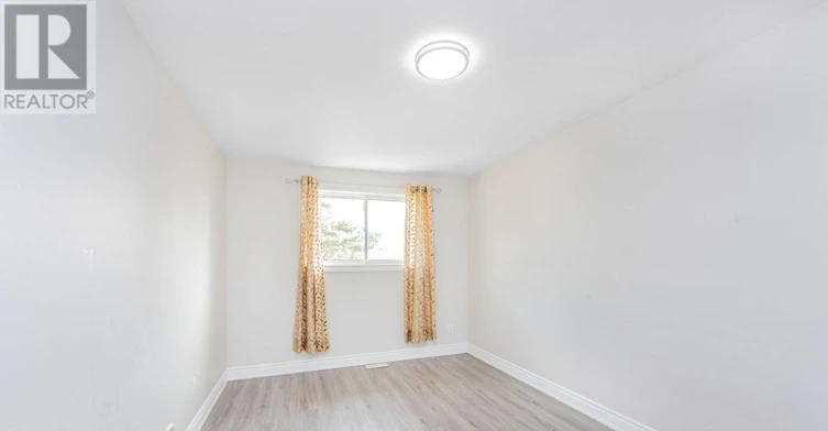 55 Pearldale Avenue, Toronto, ON, M9L 2H2 - 3