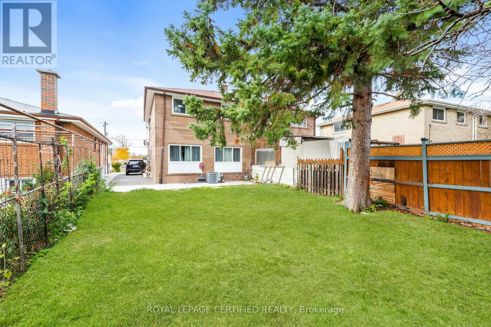 55 Pearldale Avenue, Toronto, ON, M9L 2H2 - 36