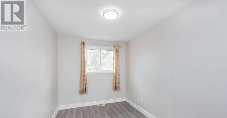 55 Pearldale Avenue, Toronto, ON, M9L 2H2 - 19