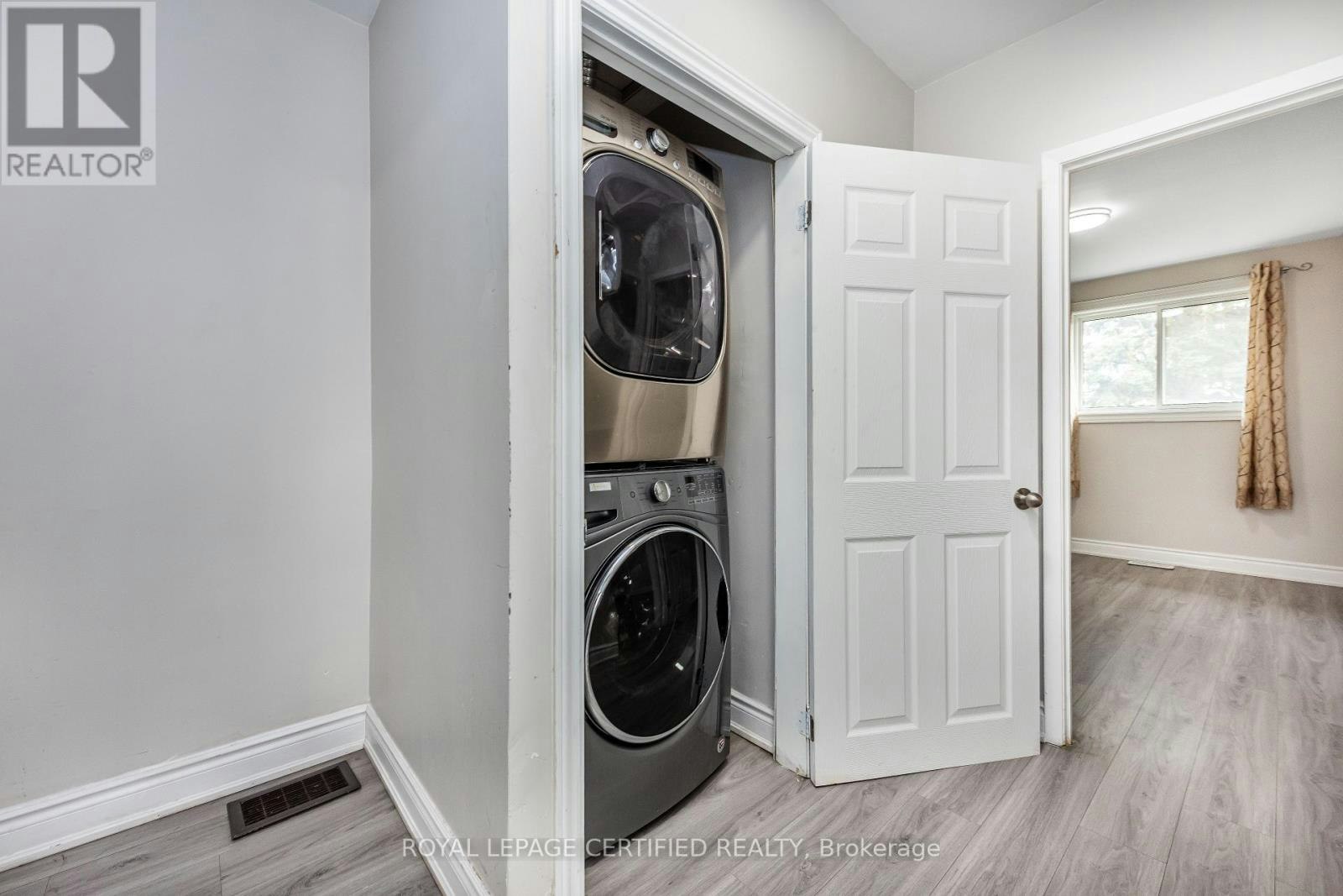 55 Pearldale Avenue, Toronto, ON, M9L 2H2 - 20