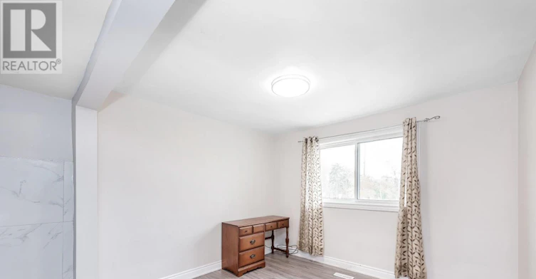 55 Pearldale Avenue, Toronto, ON, M9L 2H2 - 8