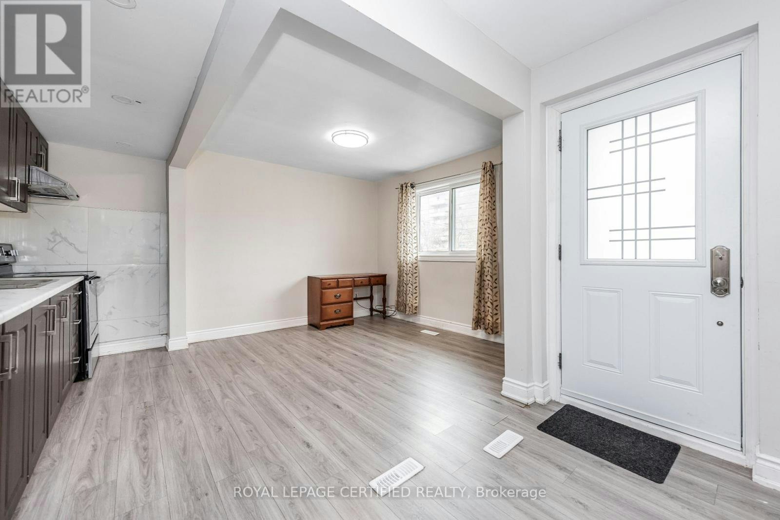 55 Pearldale Avenue, Toronto, ON, M9L 2H2 - 2