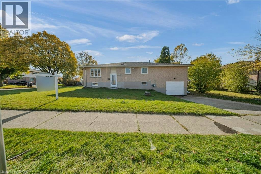 797 Doon Village Road, Kitchener, ON, N2P 1A1