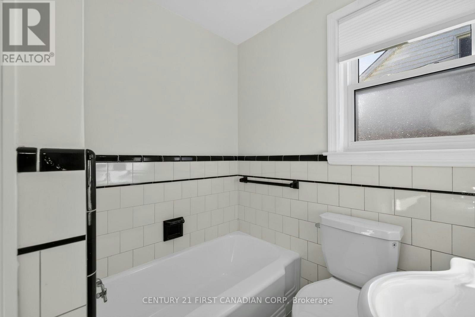 636 Wallace Street, London, ON, N5Y 3R7 - 19