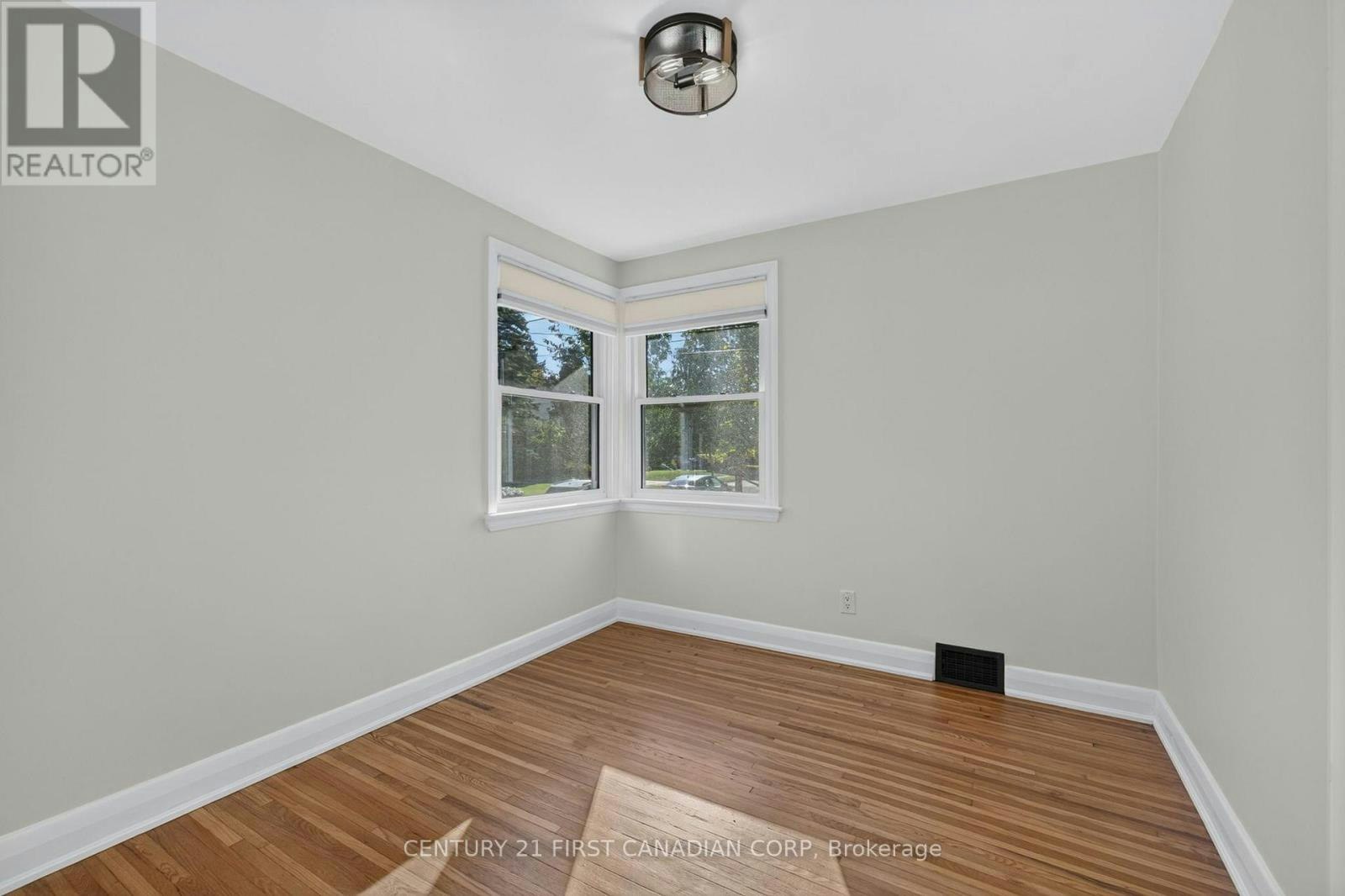 636 Wallace Street, London, ON, N5Y 3R7 - 14