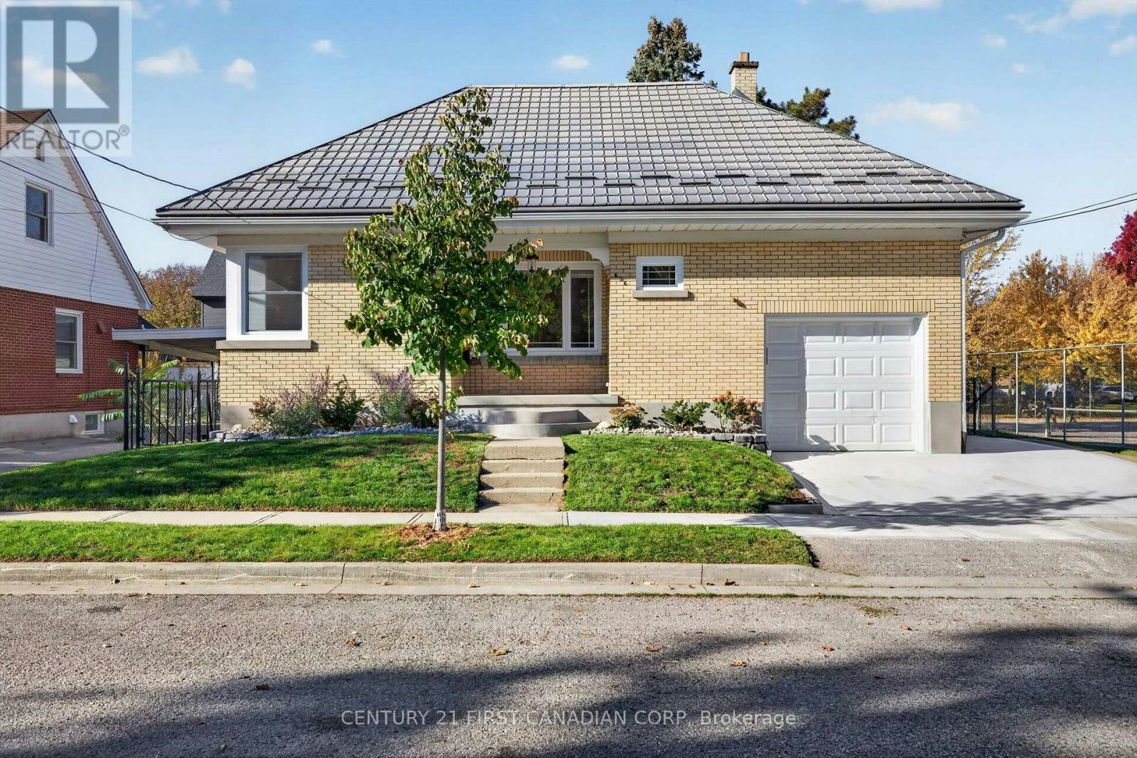 636 Wallace Street, London, ON, N5Y 3R7 - 4